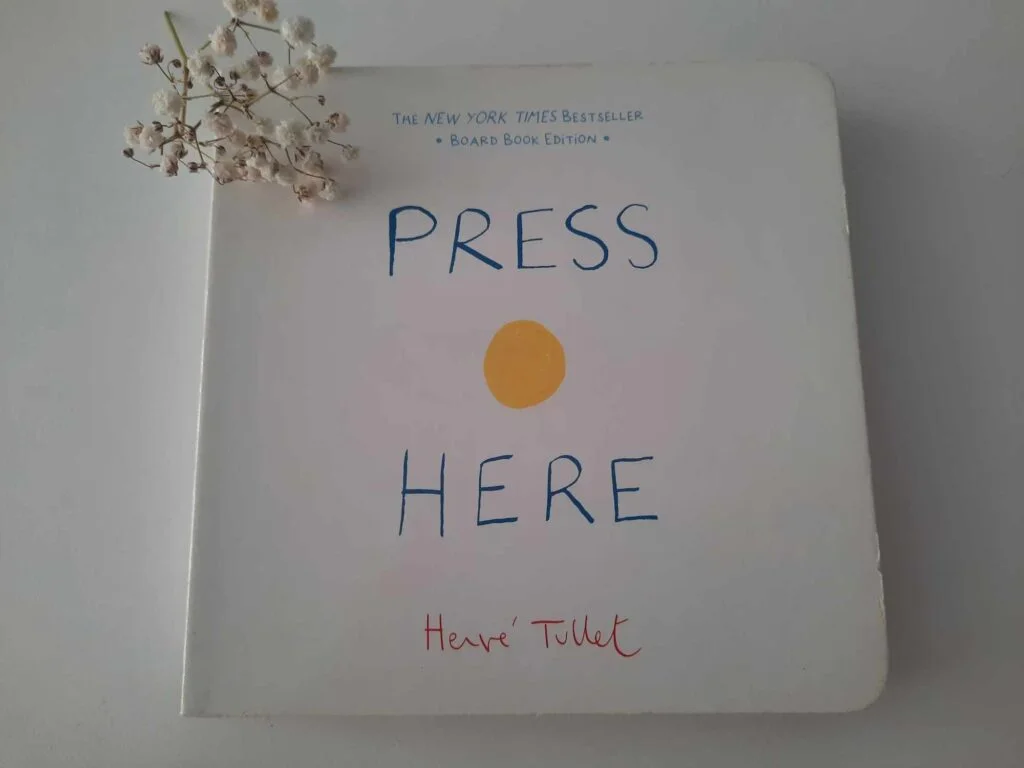 press here - dzień kropek